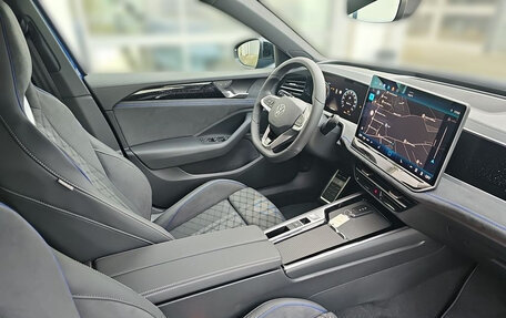 Volkswagen Passat, 2025 год, 7 300 000 рублей, 10 фотография