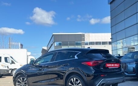 Infiniti QX30, 2016 год, 1 999 000 рублей, 6 фотография