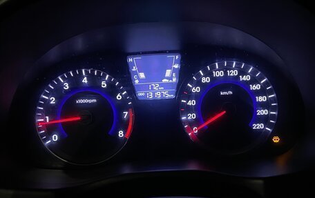 Hyundai Solaris II рестайлинг, 2013 год, 849 999 рублей, 9 фотография