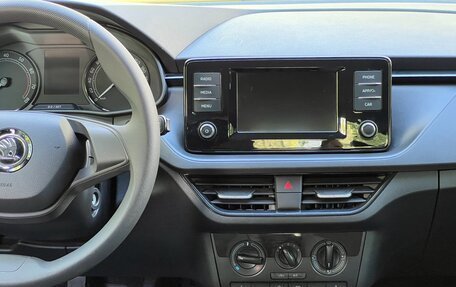 Skoda Rapid II, 2021 год, 1 490 000 рублей, 24 фотография