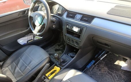Skoda Rapid I, 2015 год, 750 000 рублей, 6 фотография