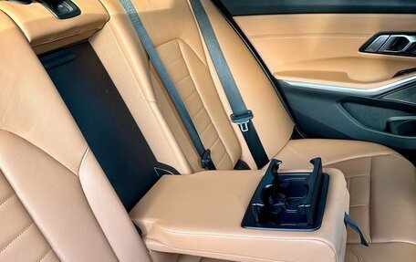 BMW 3 серия, 2019 год, 4 300 000 рублей, 13 фотография