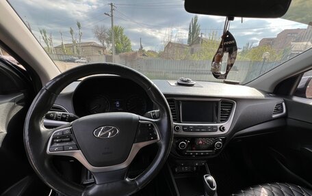 Hyundai Solaris II рестайлинг, 2018 год, 1 500 000 рублей, 7 фотография