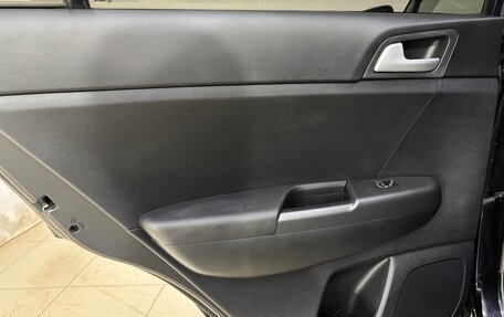 KIA Sportage IV рестайлинг, 2020 год, 2 360 000 рублей, 14 фотография