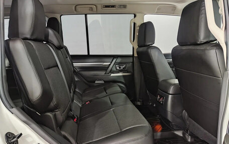Mitsubishi Pajero IV, 2021 год, 4 050 000 рублей, 7 фотография