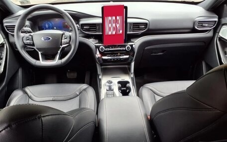 Ford Explorer VI, 2022 год, 6 200 000 рублей, 11 фотография