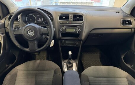 Volkswagen Polo VI (EU Market), 2011 год, 820 000 рублей, 8 фотография