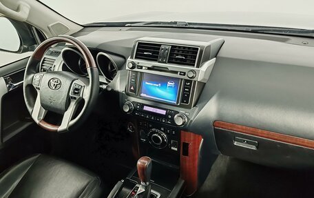 Toyota Land Cruiser Prado 150 рестайлинг 2, 2016 год, 3 949 000 рублей, 11 фотография