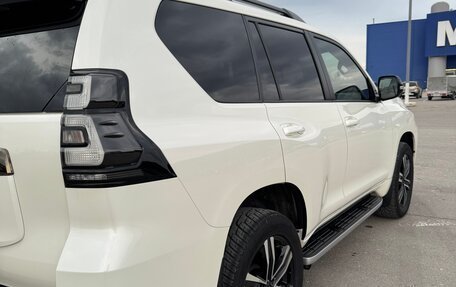 Toyota Land Cruiser Prado 150 рестайлинг 2, 2023 год, 8 600 000 рублей, 6 фотография