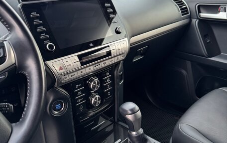 Toyota Land Cruiser Prado 150 рестайлинг 2, 2023 год, 8 600 000 рублей, 11 фотография