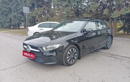 Mercedes-Benz A-Класс, 2020 год, 2 400 000 рублей, 2 фотография
