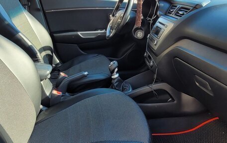 KIA Rio III рестайлинг, 2015 год, 850 000 рублей, 13 фотография
