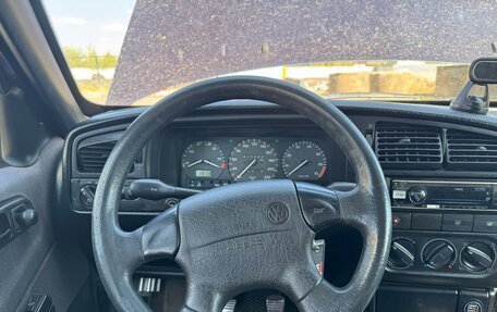 Volkswagen Passat B4, 1995 год, 190 000 рублей, 10 фотография