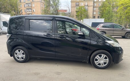 Honda Freed I, 2013 год, 1 200 000 рублей, 3 фотография
