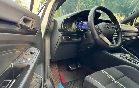 Volkswagen Golf VIII, 2021 год, 1 760 000 рублей, 6 фотография