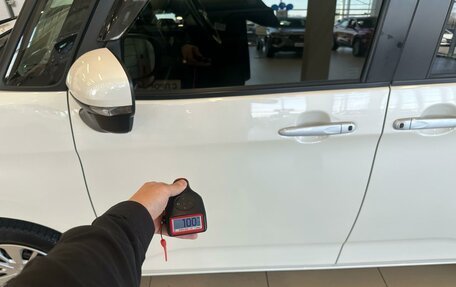 Toyota Roomy I, 2018 год, 949 999 рублей, 20 фотография