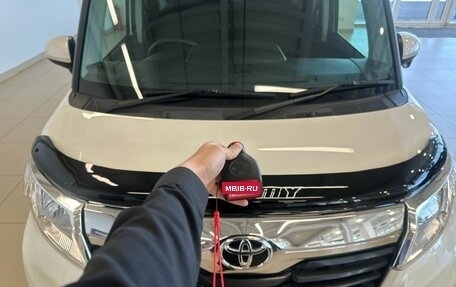 Toyota Roomy I, 2018 год, 949 999 рублей, 26 фотография