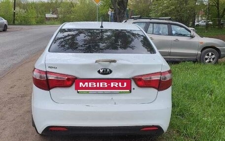 KIA Rio III рестайлинг, 2014 год, 670 000 рублей, 2 фотография