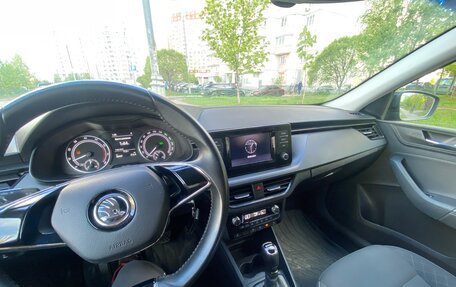 Skoda Rapid II, 2021 год, 1 450 000 рублей, 2 фотография