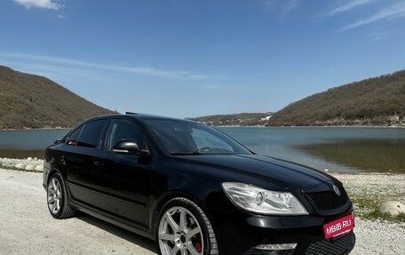 Skoda Octavia RS, 2010 год, 1 290 000 рублей, 2 фотография