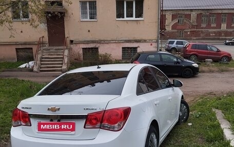 Chevrolet Cruze II, 2011 год, 700 000 рублей, 1 фотография