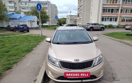 KIA Rio III рестайлинг, 2011 год, 650 000 рублей, 2 фотография
