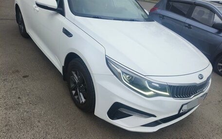 KIA Optima IV, 2019 год, 1 442 500 рублей, 2 фотография