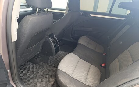Skoda Superb III рестайлинг, 2012 год, 800 000 рублей, 2 фотография