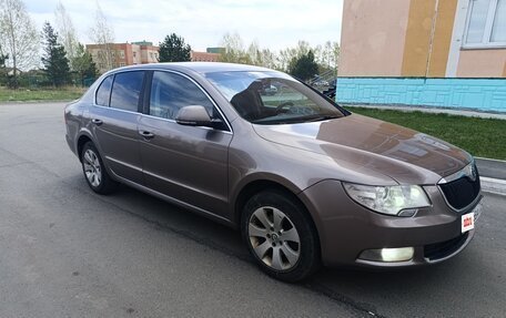 Skoda Superb III рестайлинг, 2012 год, 800 000 рублей, 3 фотография