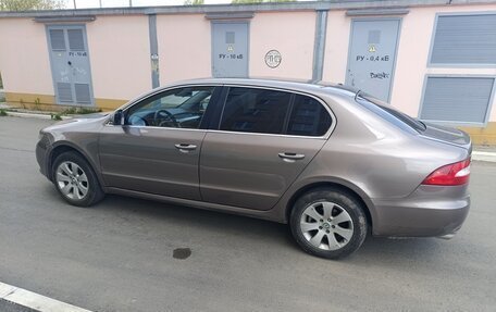 Skoda Superb III рестайлинг, 2012 год, 800 000 рублей, 10 фотография