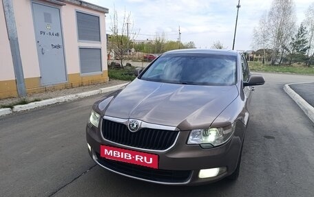 Skoda Superb III рестайлинг, 2012 год, 800 000 рублей, 18 фотография