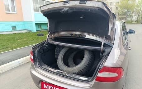 Skoda Superb III рестайлинг, 2012 год, 800 000 рублей, 30 фотография