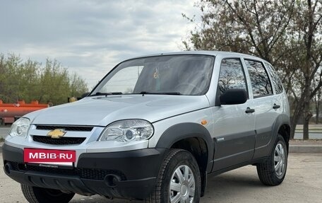 Chevrolet Niva I рестайлинг, 2009 год, 486 000 рублей, 3 фотография