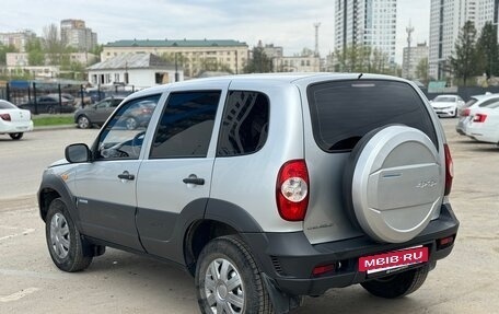 Chevrolet Niva I рестайлинг, 2009 год, 486 000 рублей, 7 фотография