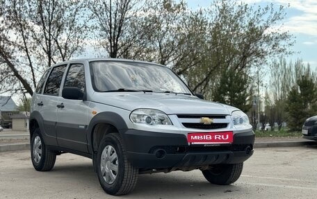 Chevrolet Niva I рестайлинг, 2009 год, 486 000 рублей, 4 фотография