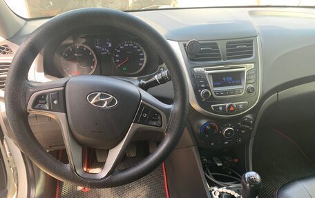 Hyundai Solaris II рестайлинг, 2016 год, 1 200 000 рублей, 9 фотография