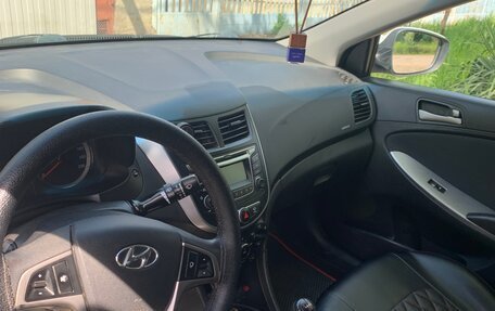 Hyundai Solaris II рестайлинг, 2016 год, 1 200 000 рублей, 10 фотография