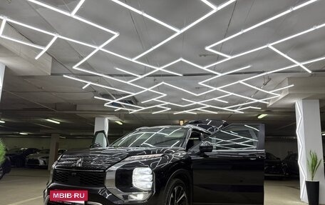 Mitsubishi Outlander, 2022 год, 3 800 000 рублей, 14 фотография