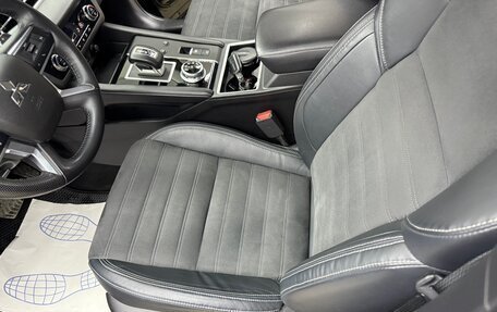 Mitsubishi Outlander, 2022 год, 3 800 000 рублей, 20 фотография