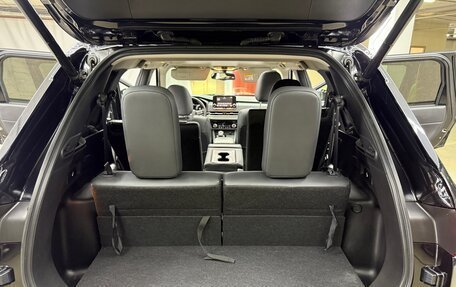 Mitsubishi Outlander, 2022 год, 3 800 000 рублей, 26 фотография