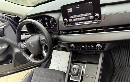 Mitsubishi Outlander, 2022 год, 3 800 000 рублей, 34 фотография