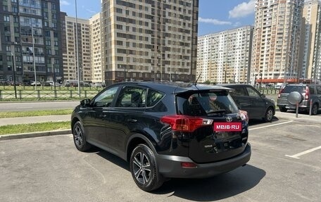 Toyota RAV4, 2013 год, 1 990 000 рублей, 4 фотография
