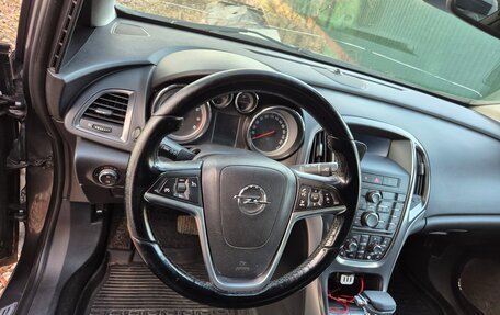 Opel Astra J, 2011 год, 900 000 рублей, 5 фотография