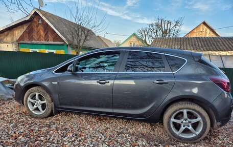 Opel Astra J, 2011 год, 900 000 рублей, 7 фотография