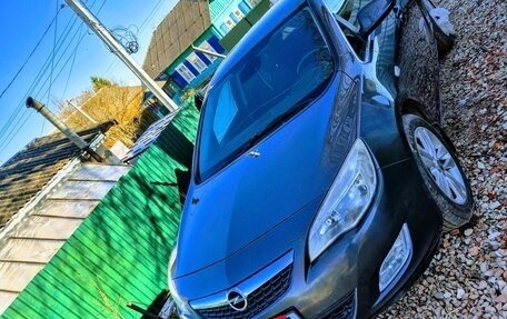 Opel Astra J, 2011 год, 900 000 рублей, 10 фотография