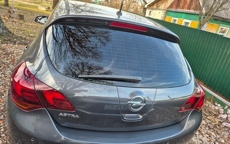 Opel Astra J, 2011 год, 900 000 рублей, 9 фотография