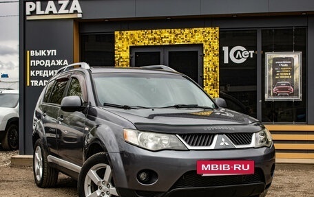 Mitsubishi Outlander III рестайлинг 3, 2008 год, 989 000 рублей, 2 фотография