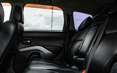 Mitsubishi Outlander III рестайлинг 3, 2008 год, 989 000 рублей, 10 фотография