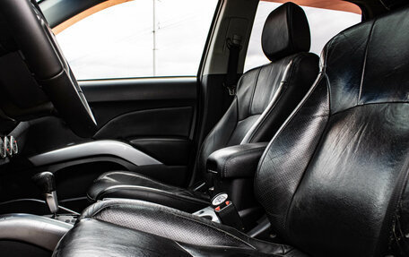 Mitsubishi Outlander III рестайлинг 3, 2008 год, 989 000 рублей, 9 фотография