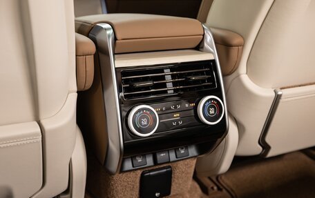 Land Rover Range Rover IV рестайлинг, 2025 год, 30 500 000 рублей, 27 фотография